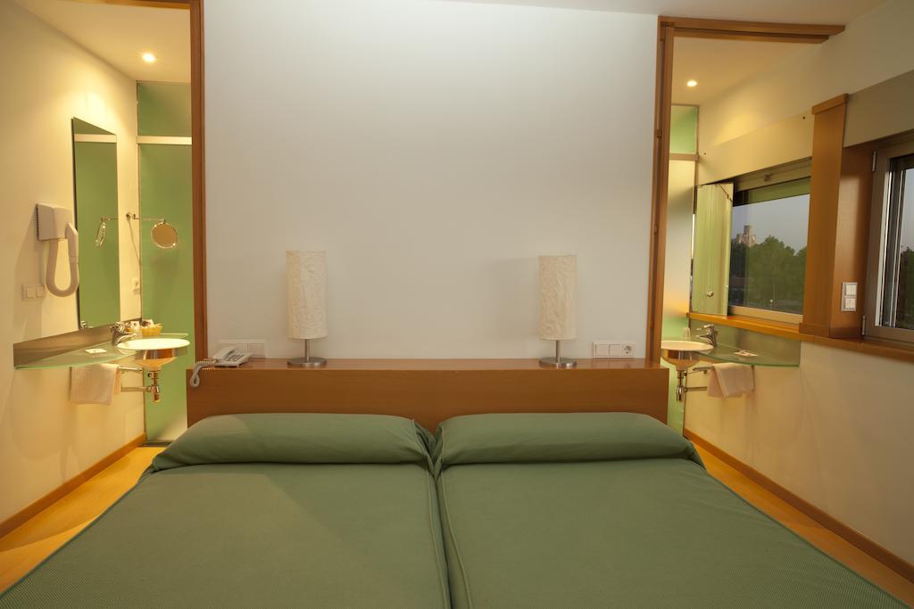 Hotel Los Rosales Almansa Room photo